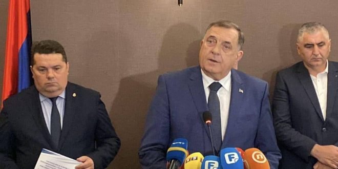 Hladan tuš za Dodika: Schmidt presjekao, sve vlasti obustavile finansiranje SNSD-a i Ujedinjene Srpske! (VIDEO)