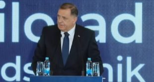 Dodik iz Rusije: Ne plašimo se Zapada, dolazimo i dalje