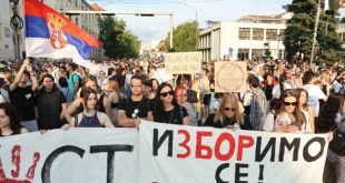U 30 gradova Srbije pročitan isti govor: "Pokrećemo građansku neposlušnost protiv laži, nepravde i korupcije"
