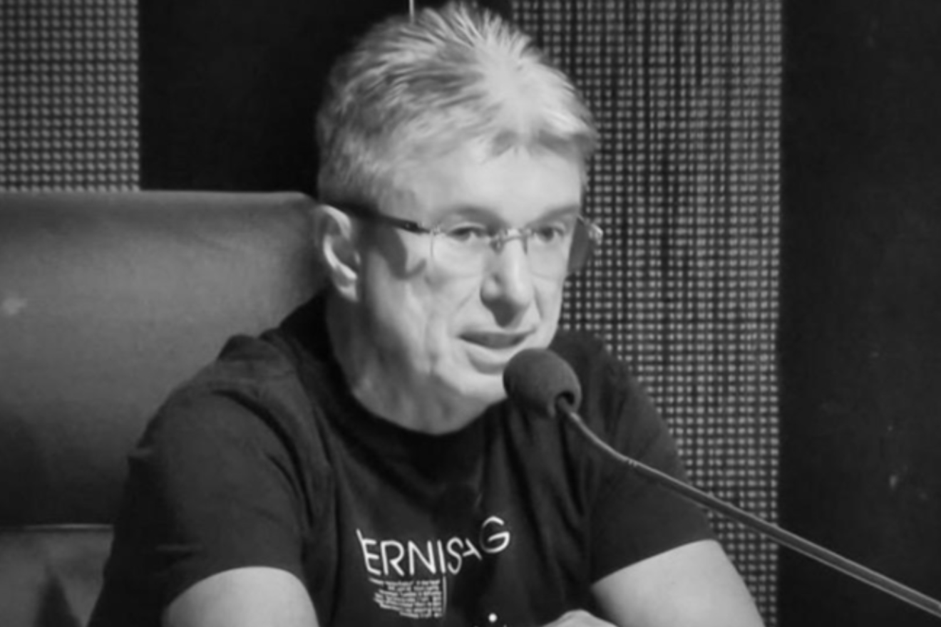 NAŠ P0PULARNl PJEVAČ P0PLJUVA0 Sašu Popovića, otkrio jezive detalje! EVO ŠTA IM JE RADIO U TOKU TAKMIČENJA, A I POSLIJE...